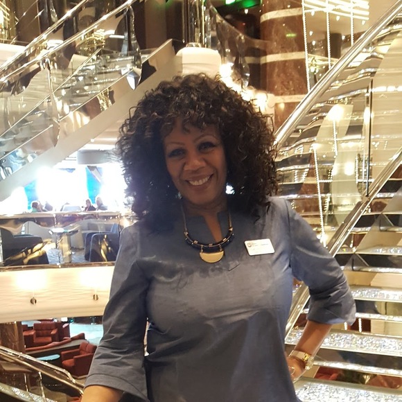 Meet your Posher, Catherine - Picture 1 of 1